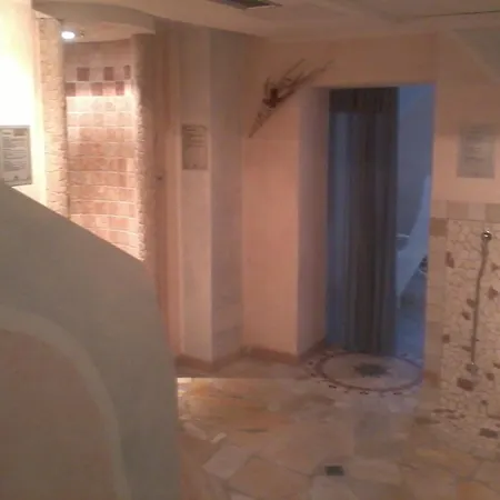 Miravalle 2000 Hotel Lizzano In Belvedere