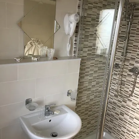 Hotel Miravalle 2000 3*