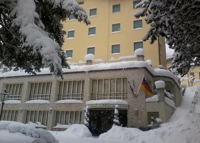 Miravalle 2000 Hotell Lizzano In Belvedere